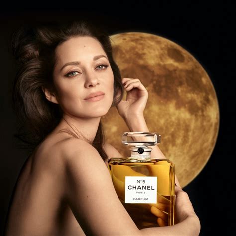 chanel no 5 advert 2018 model|Chanel No. 5 Paris TV Spot, 'A Rendez.